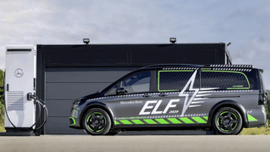 Mercedes-Benz introduced an all-in-one mobile EV charging machine ELF